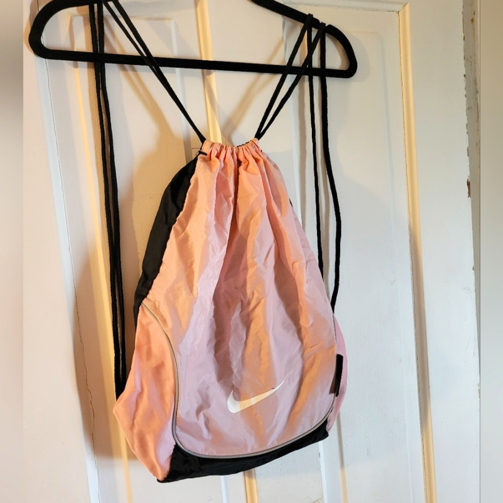 Nike drawstring backpack bag - pink and black